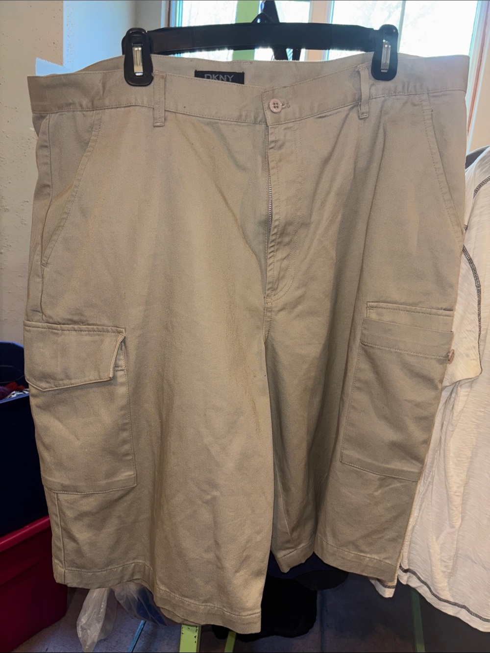 DKNY Men's Cargo Shorts in Khaki Beige